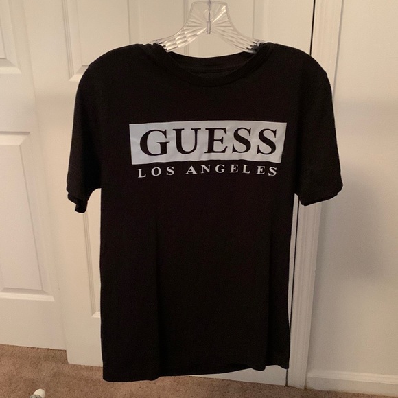 Guess mens logo tshirt